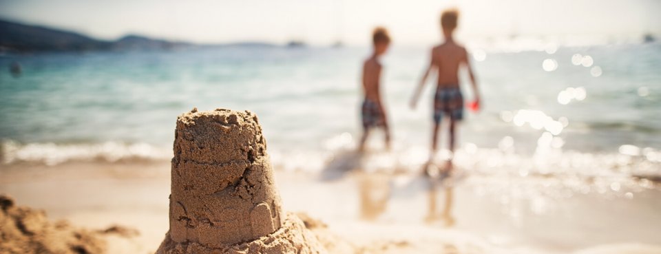 Summer holiday banner for holiday entitlement