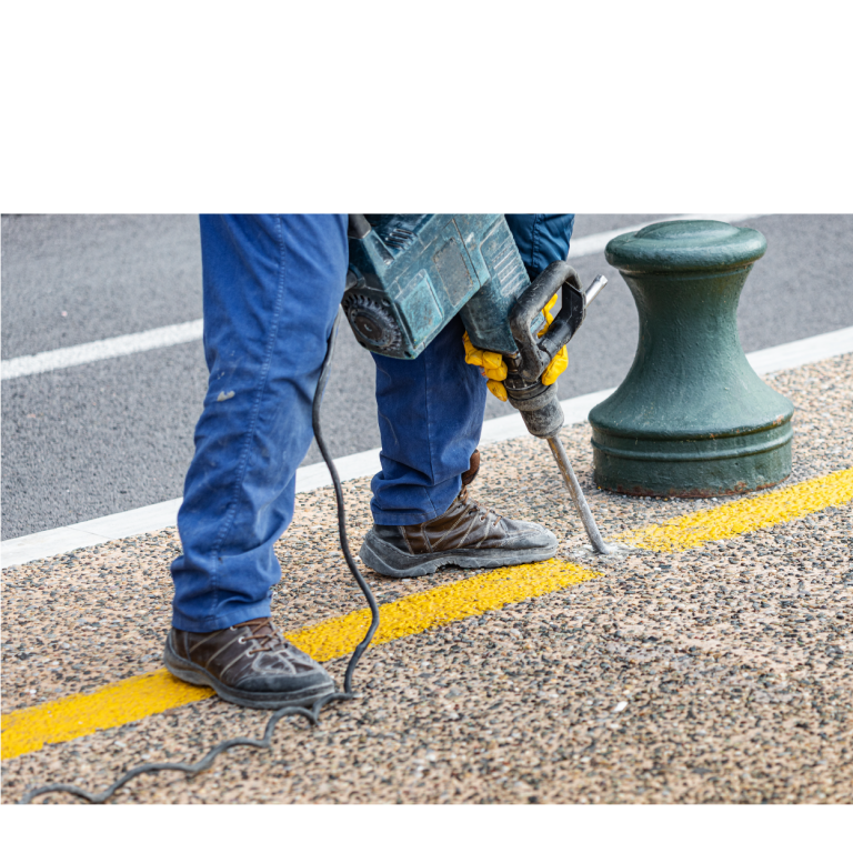 Roadside maintenance with power tools that can cause hand arm vibration syndrome